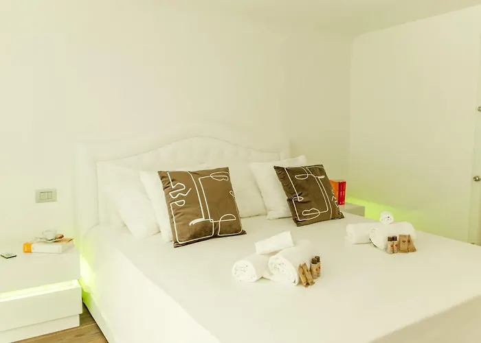 Appartement Apulialux - Design Loft W Sauna Near Vecchia Bari